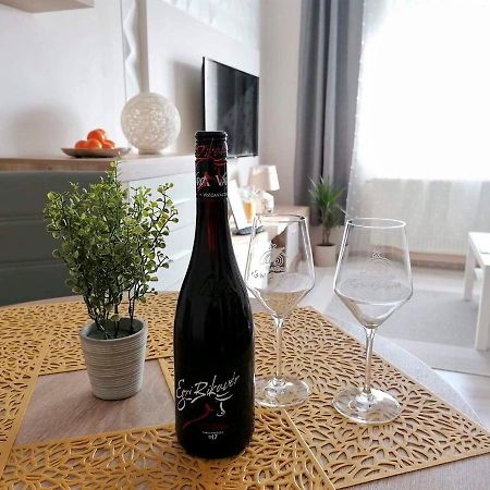 אגר Sweet Central Apartment ,In The City Center מראה חיצוני תמונה