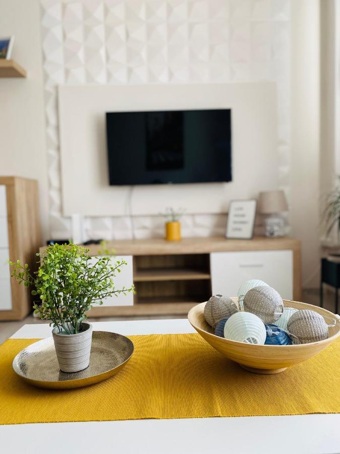 אגר Sweet Central Apartment ,In The City Center מראה חיצוני תמונה